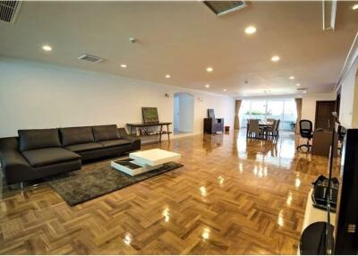 For rent spacious 4 bedrooms, pet friendly in Asoke - 920071001-10327