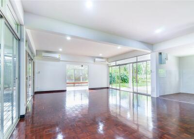 For rent home office with space 400 sqm. in private house on Sukhumvit 20. - 920071001-10314