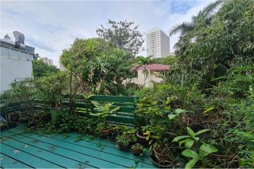 Townhome 4-Storey in Thonglor Area.