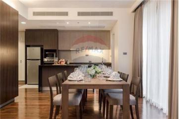 Modern brand new 3 bedrooms with balcony in luxury private apartment Sukhumvit 28