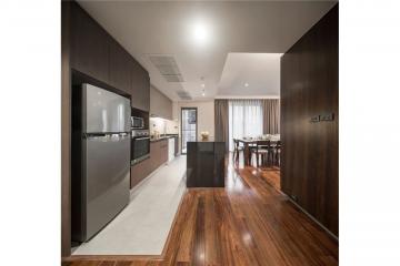 Modern brand new 3 bedrooms with balcony in luxury private apartment Sukhumvit 28