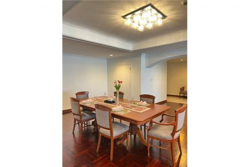 Pet friendly newly renovated 3 bedrooms with balcony in Sukhumvit 4. - 920071001-10254