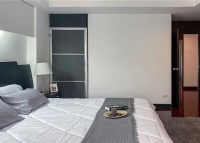 For rent Spacious 3 bedrooms in Sukhumvit 51 - 920071001-10226