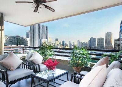 for rent,newly renovated 4+1beds,big-balcony,in Sukhumvit,BTS Nana - 920071001-10217