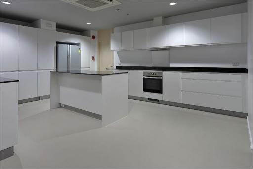 New renovated 3+1 beds Cat friendly in Sukhumvit 39 BTS Phrom Phong - 920071001-10215