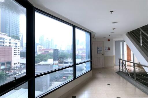 A fully furnished condominium in the CBD area