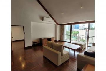 New renovated duplex 4 beds with balcony Near by Park BTS Phrom Phong