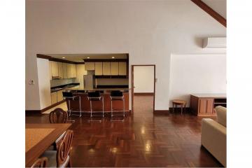 New renovated duplex 4 beds with balcony Near by Park BTS Phrom Phong - 920071001-10186