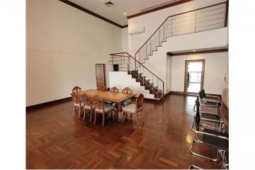 New renovated duplex 4 beds with balcony Near by Park BTS Phrom Phong - 920071001-10186