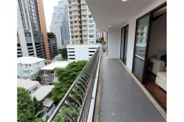 New renovated duplex 4 beds with balcony Near by Park BTS Phrom Phong