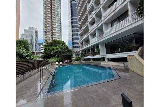 New renovated duplex 4 beds with balcony Near by Park BTS Phrom Phong