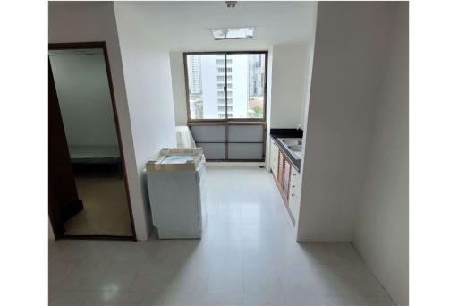 New renovated duplex 4 beds with balcony Near by Park BTS Phrom Phong - 920071001-10186