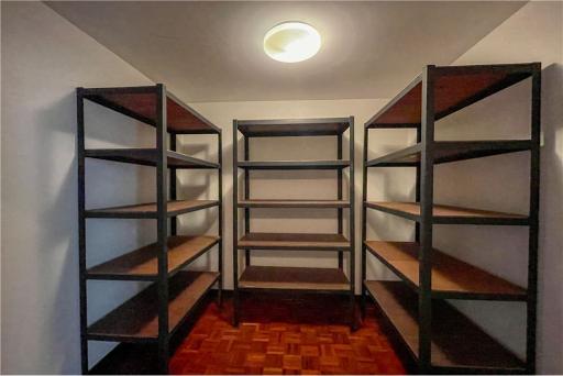 3+1 bedroom large unit on sathorn area - 920071049-579