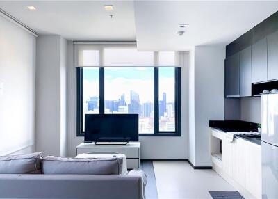 A modern, corner room with a spectacular view condominium 7 mins walk to BTS Asoke. - 920071062-75
