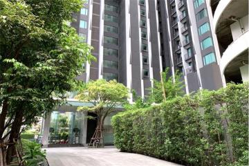 This unit is at The Edge Sukhumvit 23 in Sukhumvit 23.