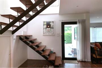 A fully furnished modern styling house in Bangna.