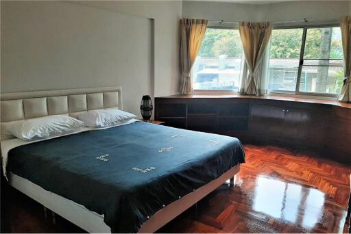 Pet freindly New renoavted spacious 3beds + maid Sukhumvit 26 - 920071001-10148