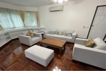 Pet freindly New renoavted spacious 3beds + maid Sukhumvit 26 - 920071001-10148