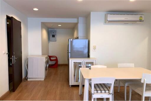 Great value and fully furnished condominium in a quiet and convenient area a 4-minute walk to BTS Ekkamai. - 920071062-73