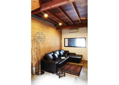 For rent loft style townhouse in Sukhumvit 49 - 920071001-10139