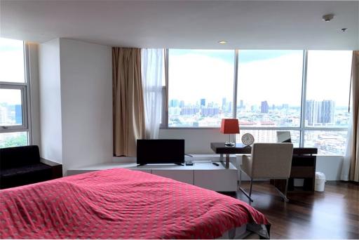 A modern, spacious with a spectacular view condo in Sathorn close by BTS Chong Nonsi. - 920071062-69