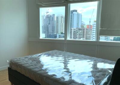 A modern condo in Asoke and Phompong located on Sukhumvit 20 close by BTS and MRT station. - 920071062-66