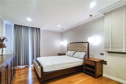 Luxury townhouse 4 bedrooms with private pool in Sukhumvit 49