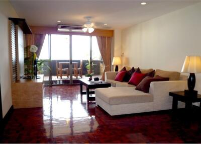 Cat friendly charming 2 bedrooms with big terrace in Sukhumvit Soi 4 - 920071001-9949