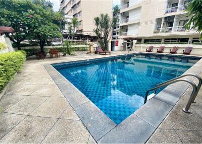 Cat friendly charming 2 bedrooms with big terrace in Sukhumvit Soi 4 - 920071001-9949