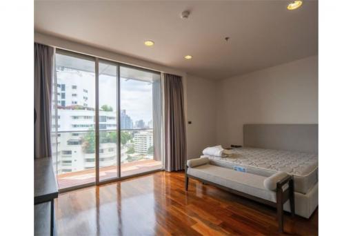 Modern unit 4 beds with open kitchen Sukhumvit 30