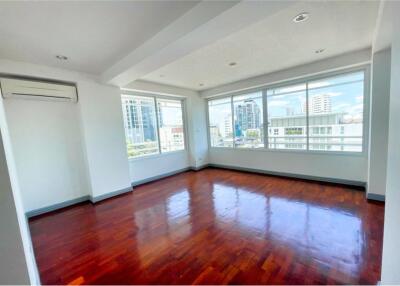 Penthouse 4 bedrooms + office in Heart of Thonglor - 920071001-9903