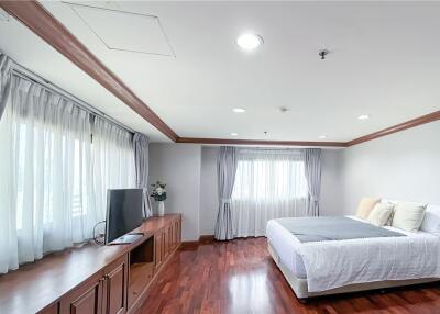 Pet friendly contemporary spacious 3 bedrooms in Asoke - 920071001-9883