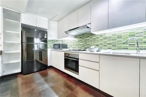 Pet friendly nice decorated 2 bedrooms with balcony in Sathorn - 920071001-9880