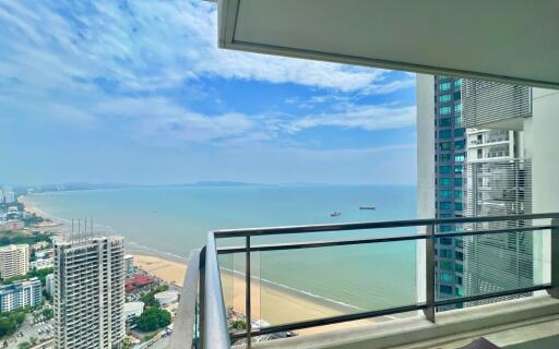 Reflection – 2 Bed 2 Bath Sea View With Jacuzzi (40th Floor)