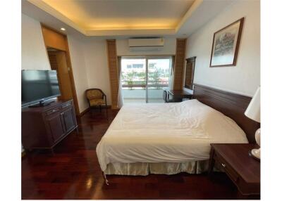 Pet friendly 2 bedrooms Sathorn FOR RENT