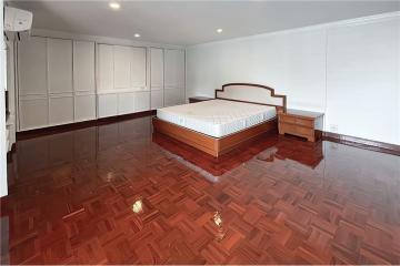 Spacious new renovated 3 bedrooms 5 Minutes walk to NIST