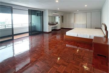 Spacious new renovated 3 bedrooms 5 Minutes walk to NIST - 920071001-9784