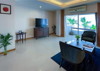 Pet friendly 3 bedrooms Sathorn FOR RENT