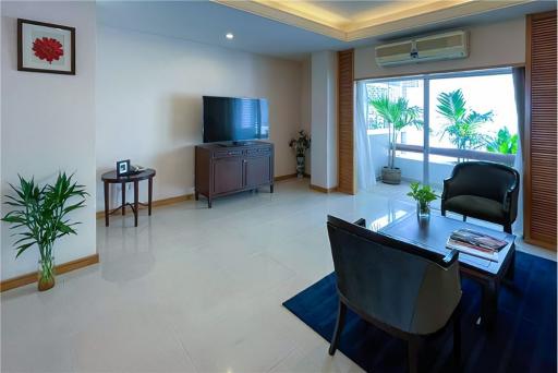 Pet friendly 3 bedrooms Sathorn FOR RENT