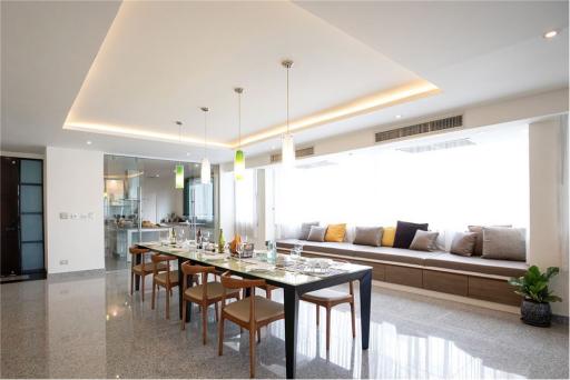Spacious Modern 3-bedroom apartment with upgraded features and furnishings for rent; Location very close to international schools: St. Andrews, Wells, Bangkok Prep, Shrewsbury. - 920071058-91