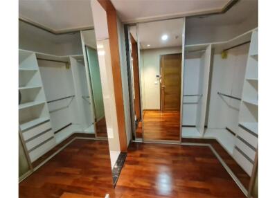 Duplex 3bedroom next to park Phom Phong - 920071001-9626