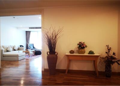 Modern 3+1bed 4bath 3 balconies, pet friendly & fully equipped kitchen in Phrom Phong - 920071001-9520