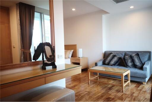 Modern 3+1bed 4bath 3 balconies, pet friendly & fully equipped kitchen in Phrom Phong