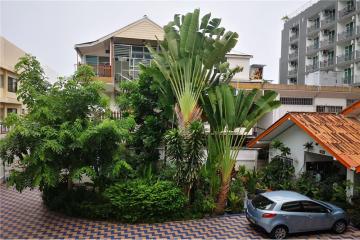 3-storey townhome for living or business in Phrom Phong for Rent - 920071001-9461