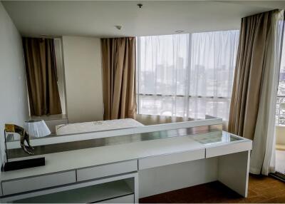 Modern 3+1Bed 3Bath with unblock view balcony on a high floor in Sathorn - 920071001-9483