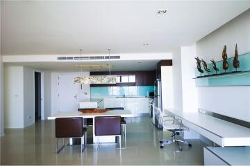 Modern 3+1Bed 3Bath with unblock view balcony on a high floor in Sathorn - 920071001-9483