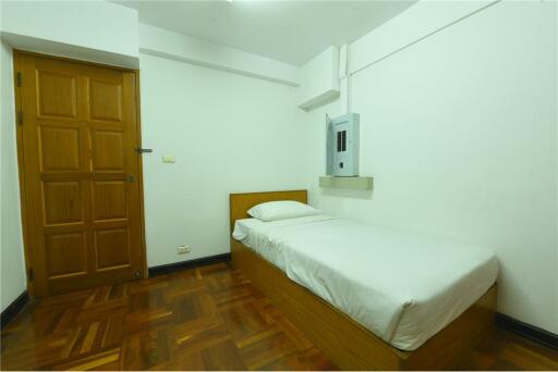 Luxury Residence Phrom Phong 4 Bedroom For rent !! - 920071045-64