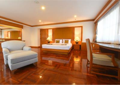 Luxury Residence Phrom Phong 4 Bedroom For rent !!