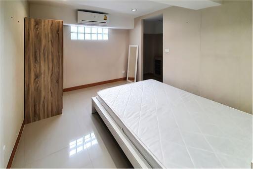 Cat friendly duplex 2 bed in Sukhumvit 55 - 920071001-9405