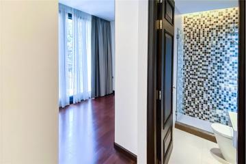 For rent: Pet-friendly apartment with 4+1 bedrooms located in Sukhumvit 31 near BTS Phrom Phong. - 920071001-9402